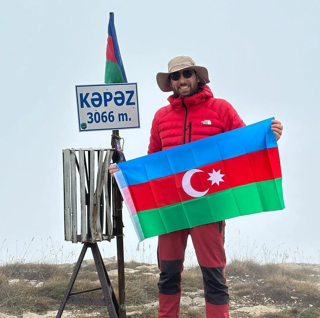 “Dolu fırtınası oldu, duman gəldi, insan özünü buz çatlarının üzərində tapa bilərdi” - alpinist qarşılaşdığı təhlükədən danışdı-FOTO+ÖZƏL