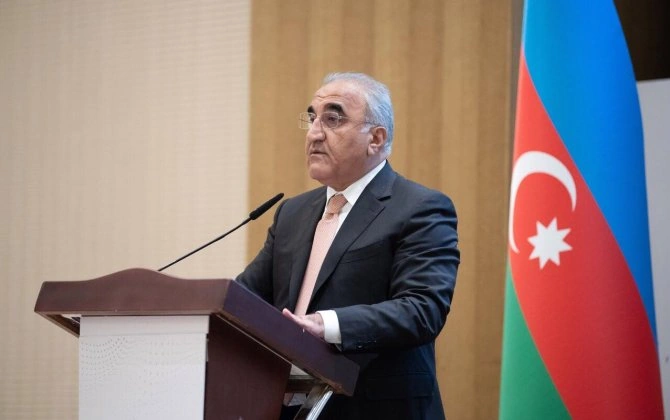 "Ali təhsil haqqında səsli düşüncələr - Müzakirə təklifi" - UNEC rektoru