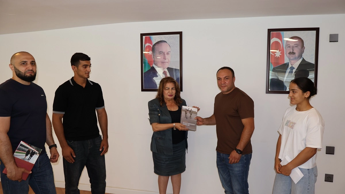 “Modern İnkişaf və Ailə” İctimai Birliyinin sədri Zərifə Quliyevə Tailandda  yola düşən idmançılarla görüşüb