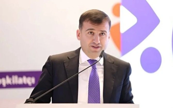 Komitə sədri idarə rəisini işdən çıxardı - FOTO