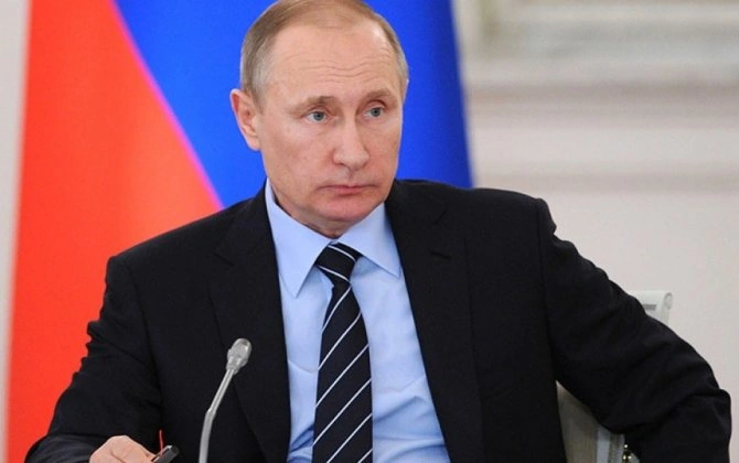 Putin orduda xidmət edən əcnəbilərin deportasiyasını qadağan edib