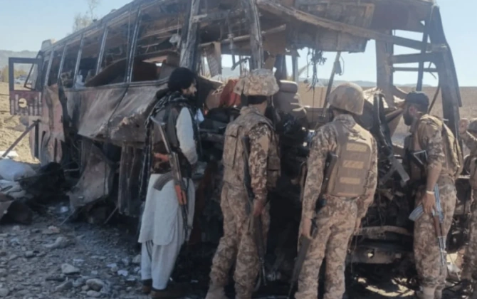 Pakistan 331 əfqan hərbçinin öldüyünü açıqlayıb