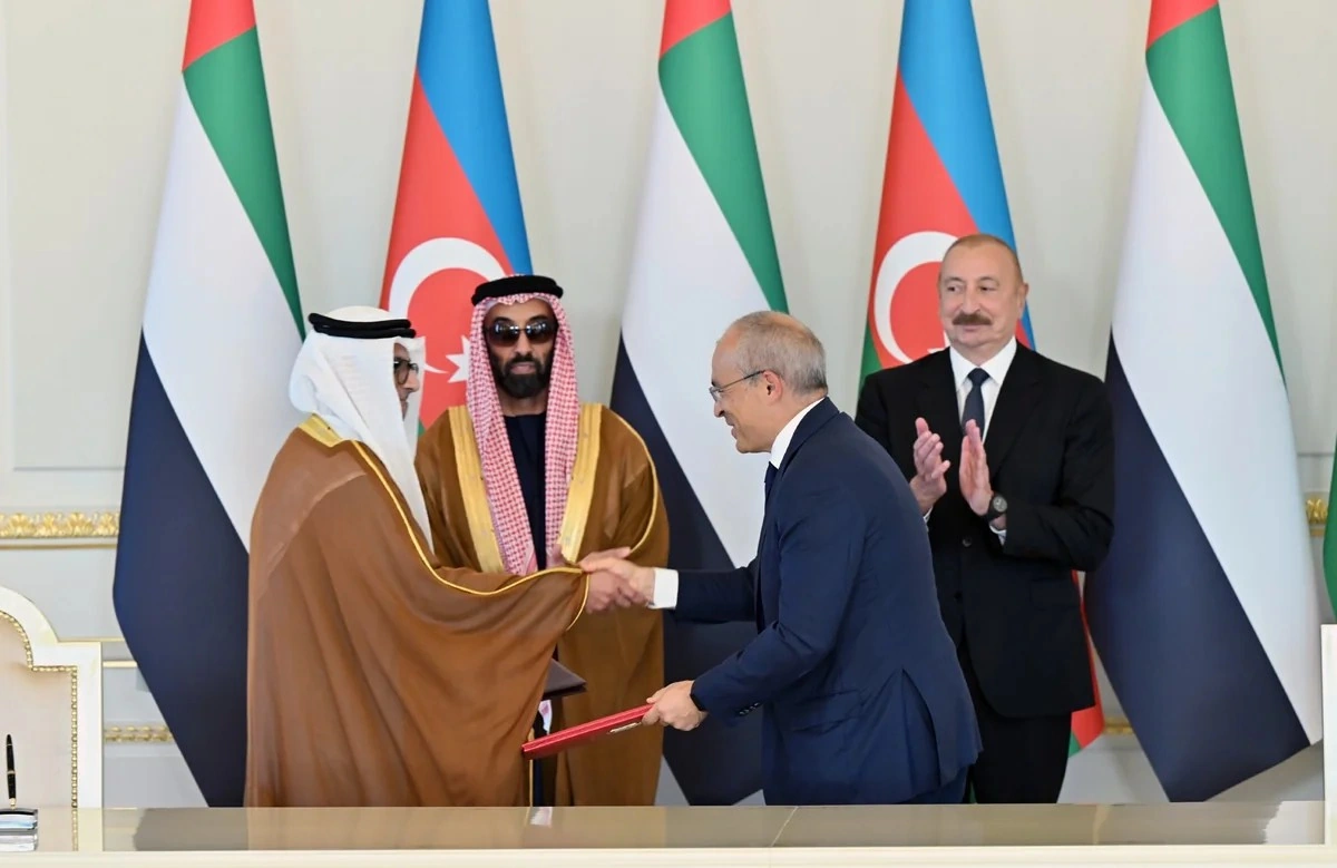 Azərbaycan İnvestisiya Holdinqi və L’İMAD Strateji Əməkdaşlıq Sazişi imzalayıblar - FOTO