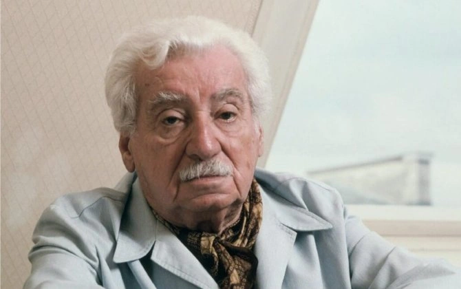 "Xarici dilləri ən yaxşı öyrənmə yeri çarpayıdır — dodaqdan dodağa..." - Jorje Amadudan sitatlar