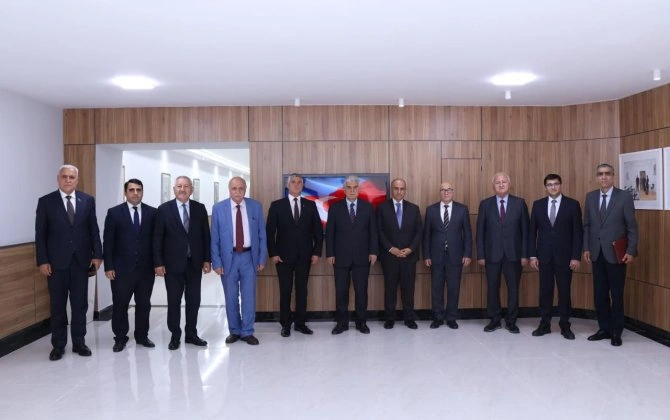 BSU-da Ənvər Abbasovun 75 illiyinə həsr olunan konfrans keçirilib - FOTO