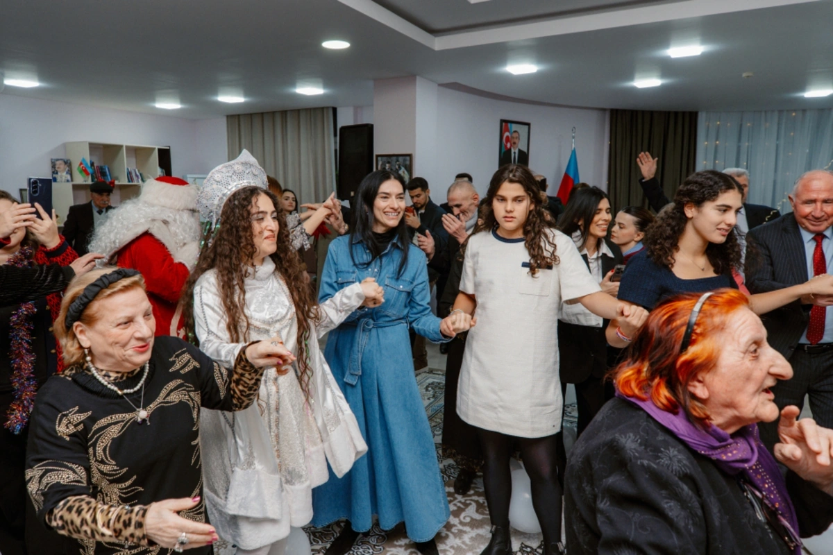 Ahıl şəxslər üçün sosial xidmət müəssisəsində Yeni il süfrəsi açılıb - FOTO