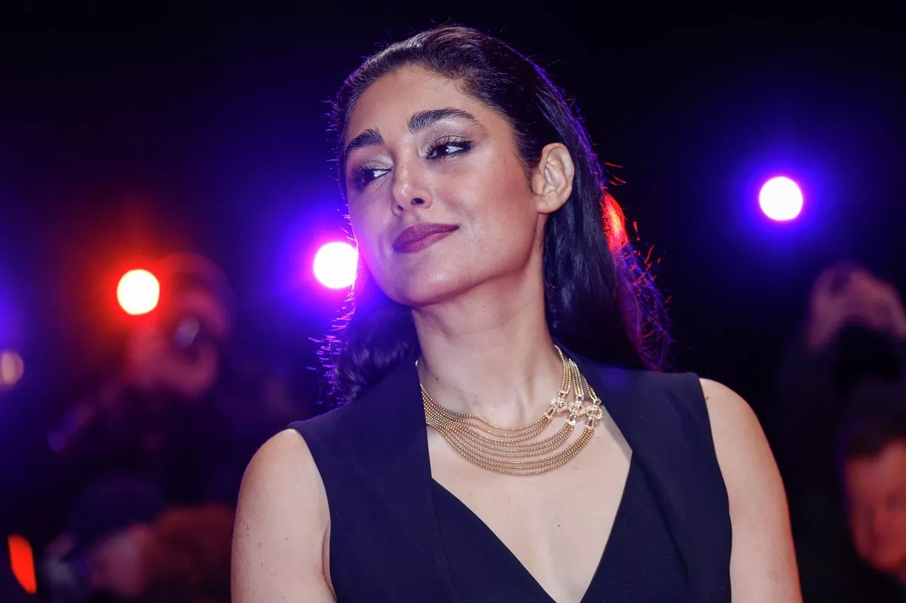 Yelisey Sarayında çatlar: Makronun "mükəmməl cütlük" hekayəsi niyə sarsılır? - Fransa Radiosu