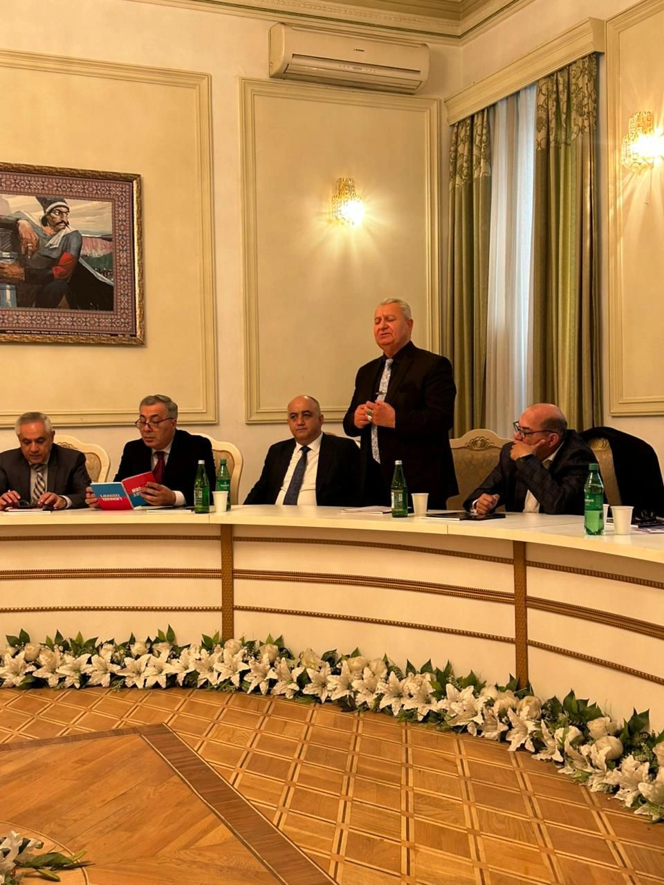 Yazıçı-publisist Emil Nəsirlinin yeni kitabının təqdimatı keçirildi - FOTO