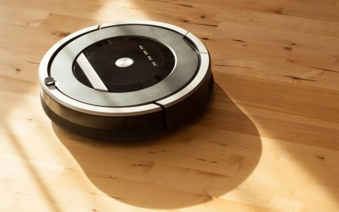 Arvadının xəyanətini robot tozsoranla tutdu – Özü həbs olundu