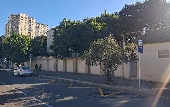 20 tibb müəssisəsinin qarşısında minib-düşmə yerləri təşkil edildi