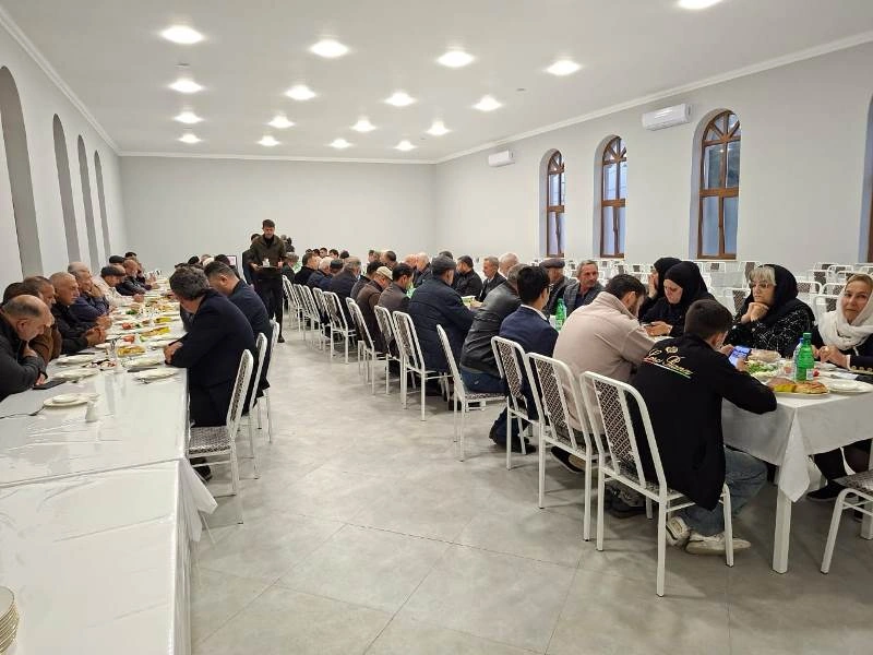 Novxanıda 27 sentyabr Anım Günü ilə əlaqədar şəhid məzarları ziyarət olunub, ehsan süfrəsi verilib