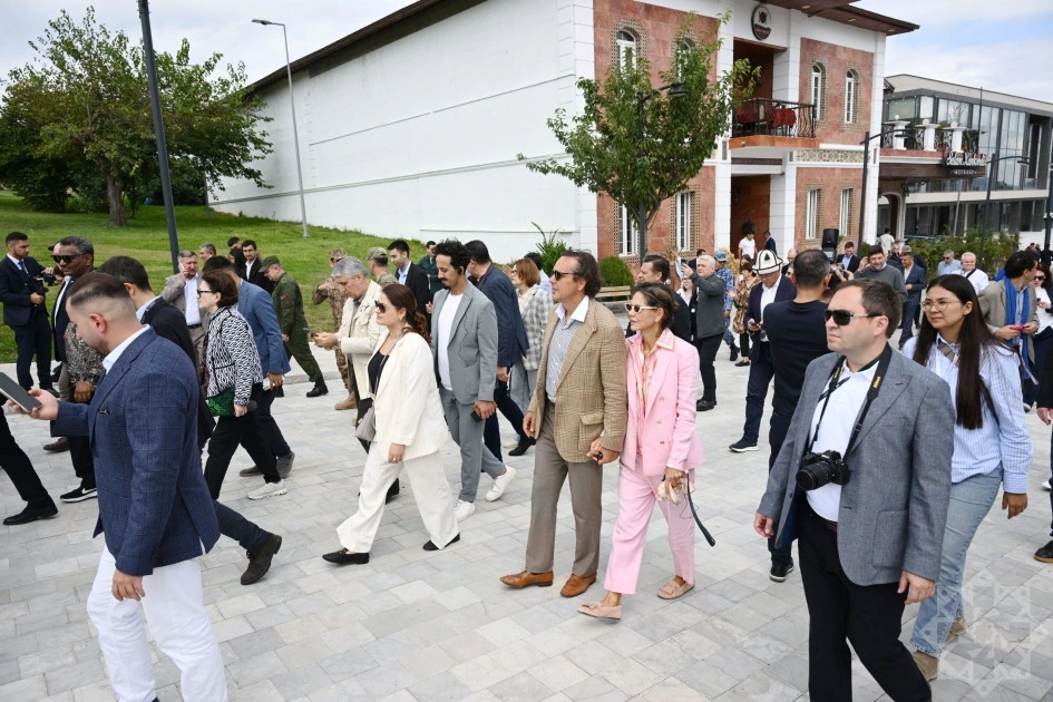 Diplomatik korpusun nümayəndələri Xankəndi Zəfər parkında - FOTOLAR