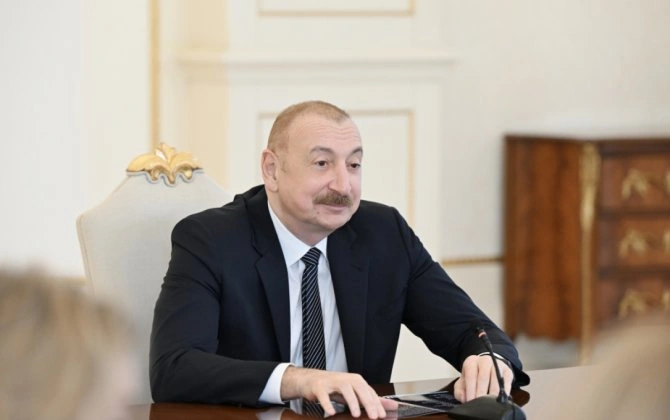 Prezident: "Üzərində işlədiyimiz layihələrdən biri "Tramp Marşrutu" vasitəsilə ötürücü xəttlərin çəkilməsidir"