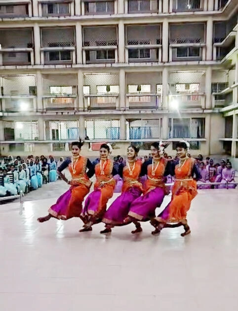 Leyla Əliyeva və Arzu Əliyeva Dəkkədə uşaq evini ziyarət ediblər - FOTO