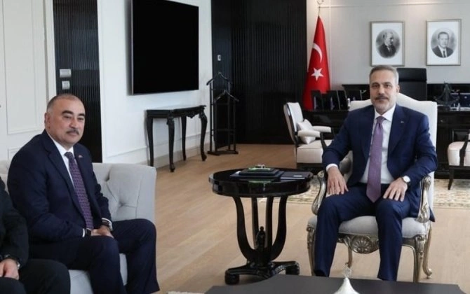 Hakan Fidan Azərbaycanın Türkiyədəki səfiri ilə görüşüb