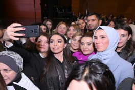 İƏT Mədəniyyət Festivalı çərçivəsində Qadınların Yaradıcı Forumu keçirilib - FOTO