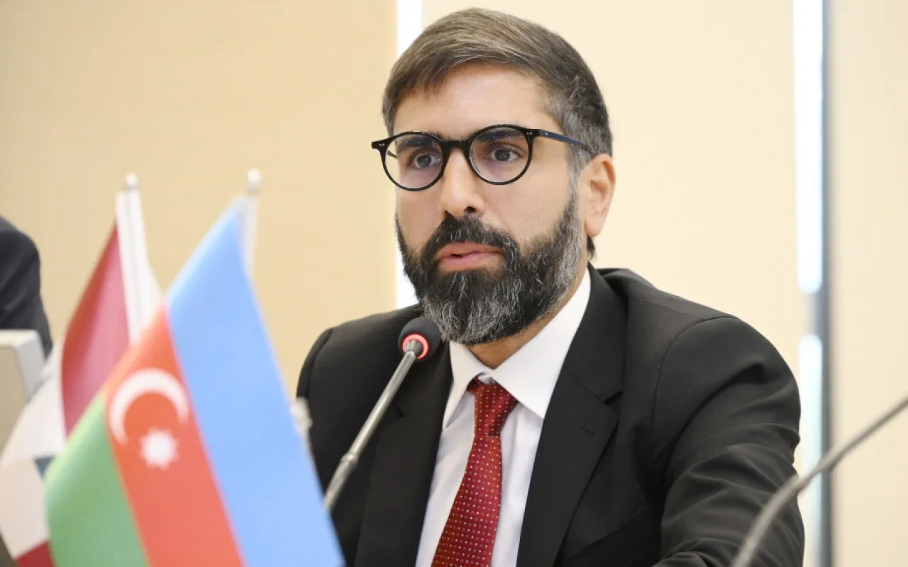 Rövşən Nəcəf bu xanımı müşavir təyin etdi - FOTO