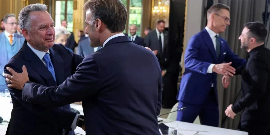 "Parisdə Ukrayna ilə bağlı həlledici görüş: ABŞ amili və təhlükəsizlik zəmanətləri" - "Bloomberg"