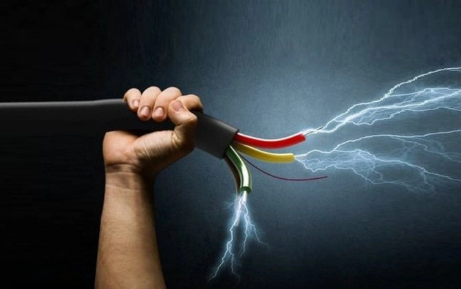 Cəlilabad sakinini elektrik cərəyanı vuraraq öldürüb