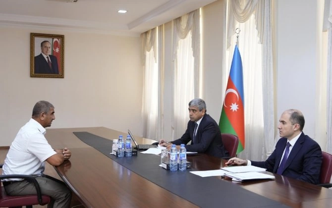 Nazir Anar Əliyev Salyanda vətəndaşları qəbul edib - FOTO