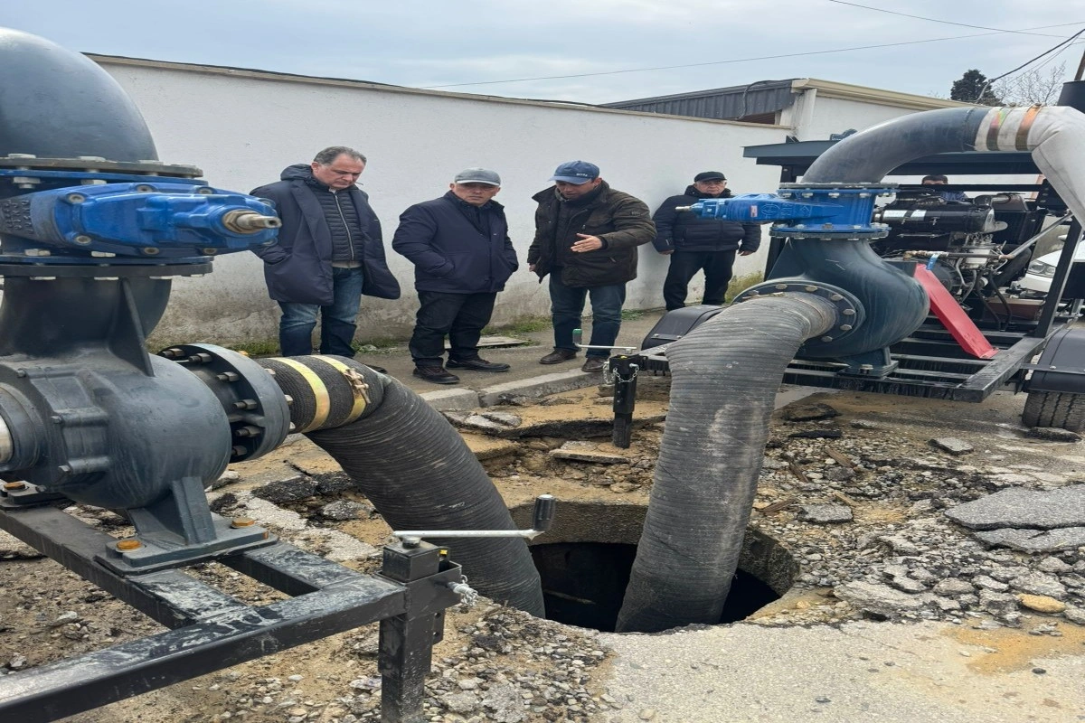 Kollektorun üzərində tikilən ev sökülüb, xəttin bərpasına başlanılıb - FOTO