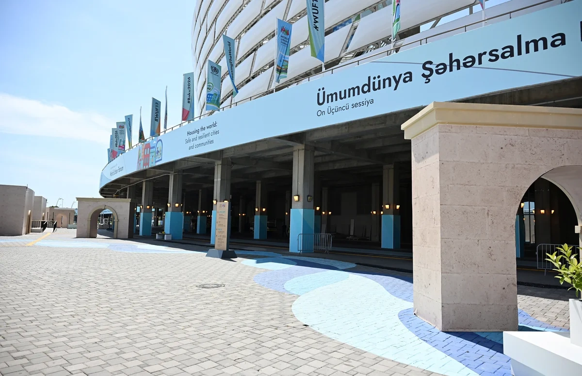 İlham Əliyev Bakı Olimpiya Stadionunun ərazisində WUF13 ilə bağlı görülən işlərlə tanış oldu - FOTO