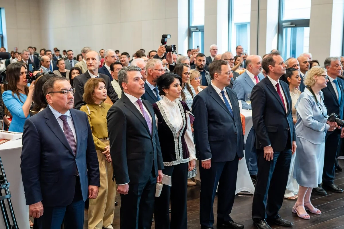 Almaniyada Azərbycanın Müstəqillik Günü qeyd olunub - FOTO