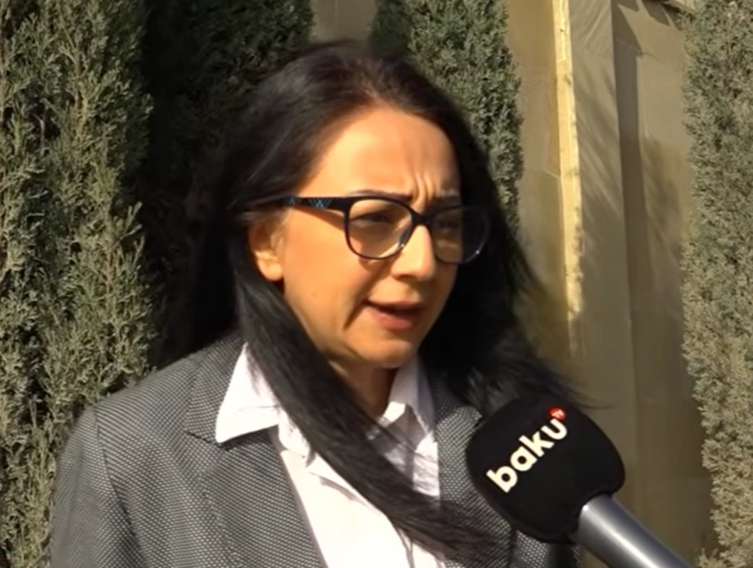 Onlayn aldığı məhsulu geri qaytarmaq istəyi problemə çevrildi: "Bizə dedilər ki, planşeti qoyub getsəniz, çölə atacağıq"