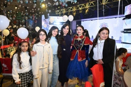 Heydər Əliyev Fondu uşaqlar üçün bayram şənliyi təşkil edib - FOTO