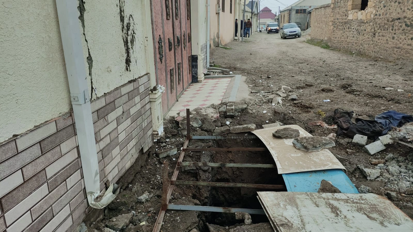 Gəncədə qaz sızmasından partlayış oldu: Yaralılar var - FOTO