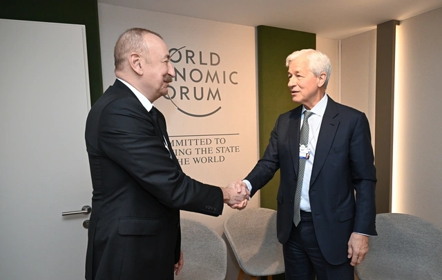 İlham Əliyev Davosda "J.P. Morgan" şirkətinin sədri və baş icraçı direktoru ilə görüşdü - FOTO