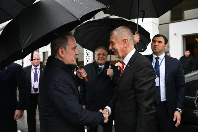 Çexiyanın baş nazirinin Azərbaycana səfəri başa çatdı - FOTO