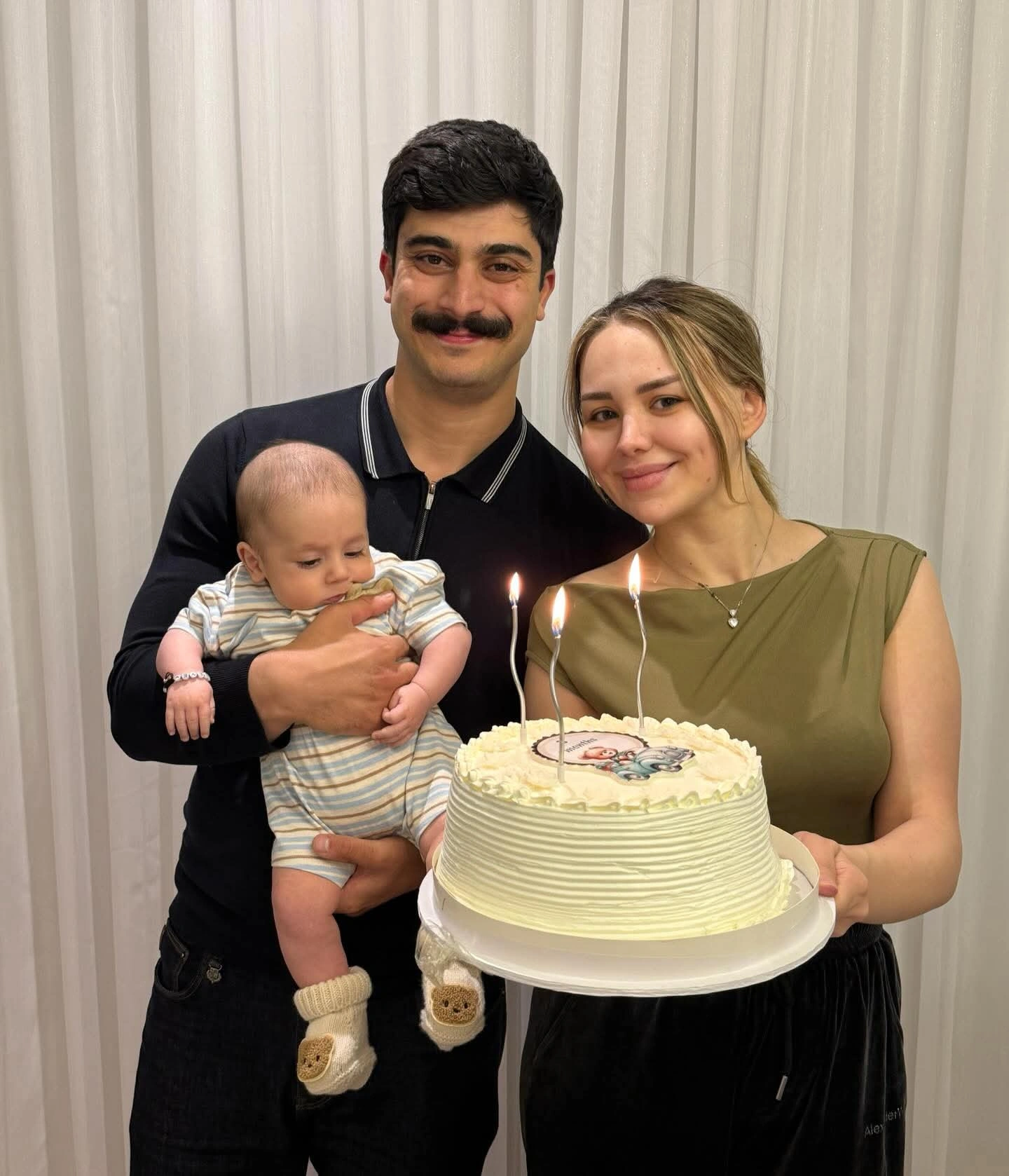 Gəlini Milli Qəhrəmanın adını daşıyan nəvəsinin şəkilini paylaşdı - FOTO