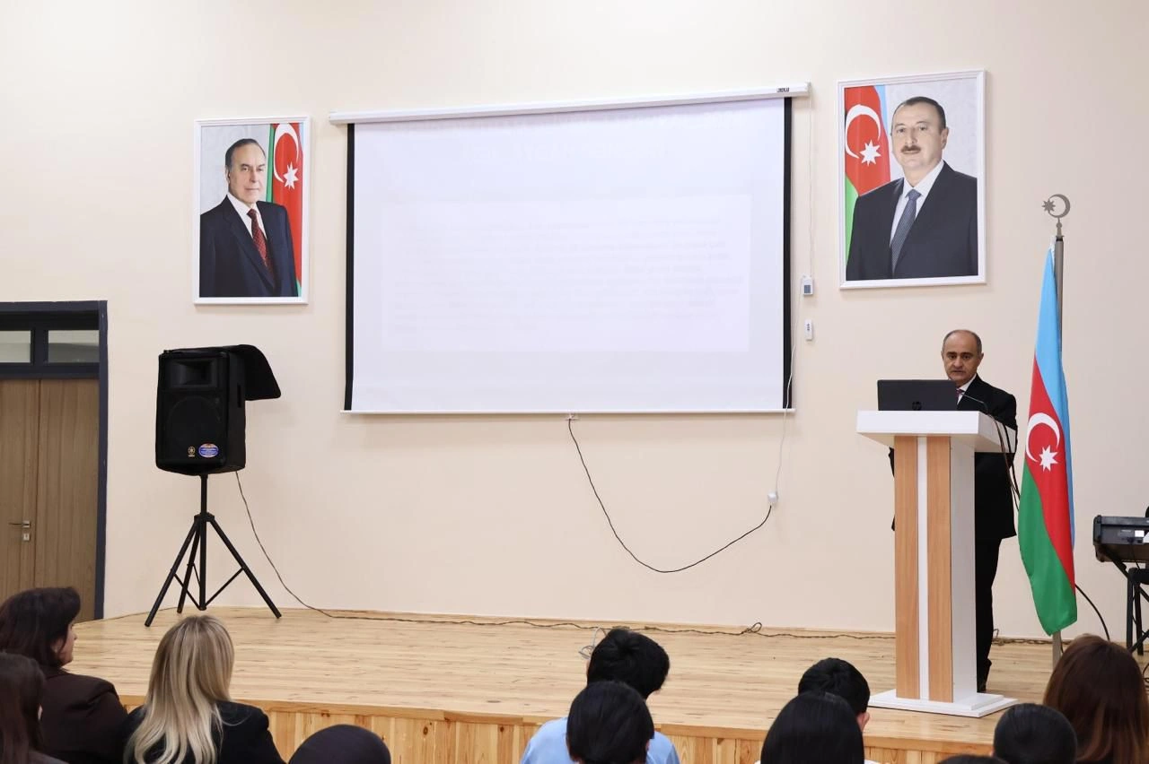 BSU-nun rektoru Astara rayonunda məktəblilərlə görüş keçirib - FOTOLAR