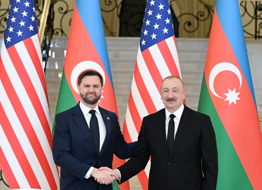 İlham Əliyevlə Cey Di Vens mətbuata bəyanatlarla çıxış ediblər - FOTO - YENİLƏNİB