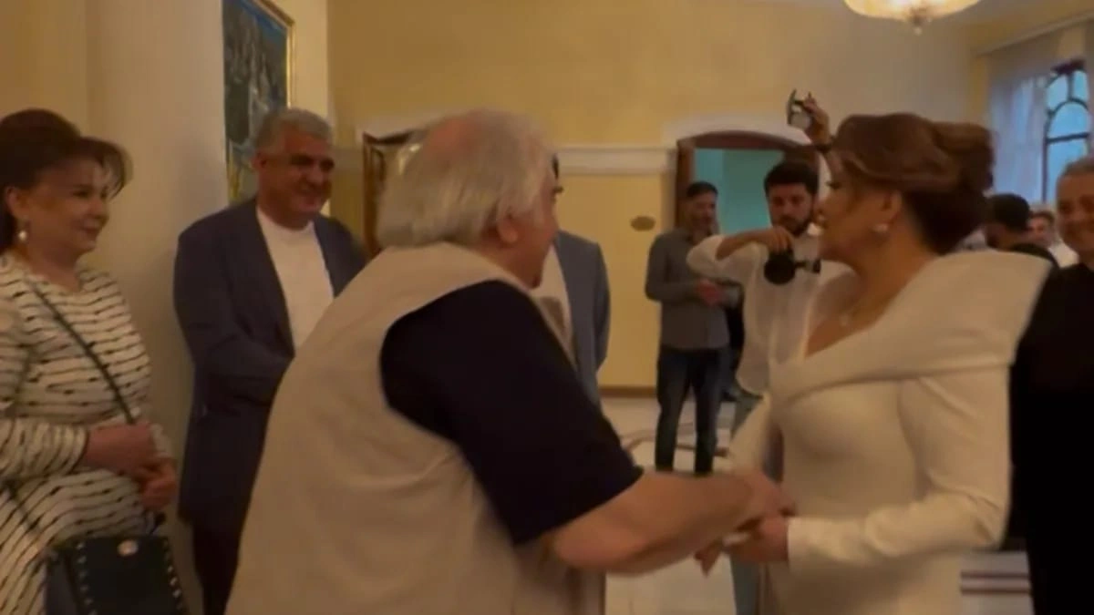 “Səhhətindəki problemlərə, ayağındakı ağrılara baxmayaraq Ramiz Rövşən konsertimə gəldi” - FOTO+ÖZƏL