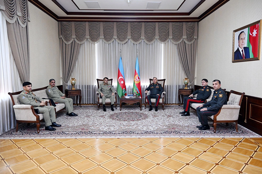Azərbaycan Ordusunun Baş Qərargah rəisi Pakistan nümayəndə heyəti ilə görüşdü - FOTO