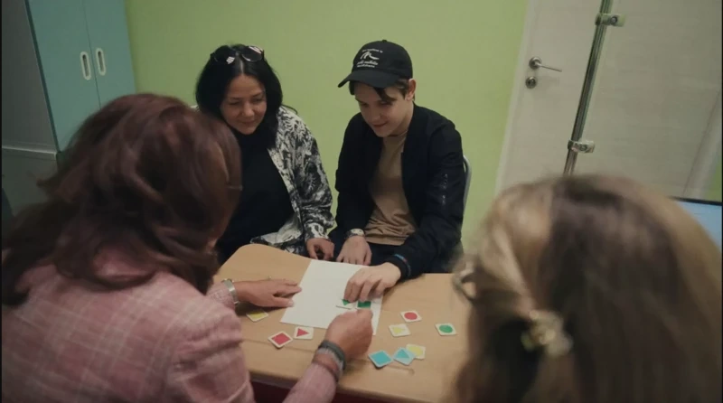 "Mən Hoqvartsa düşmədim" adlı serial: autizmli insanlar haqqında mübahisəli ekran işi - BBC