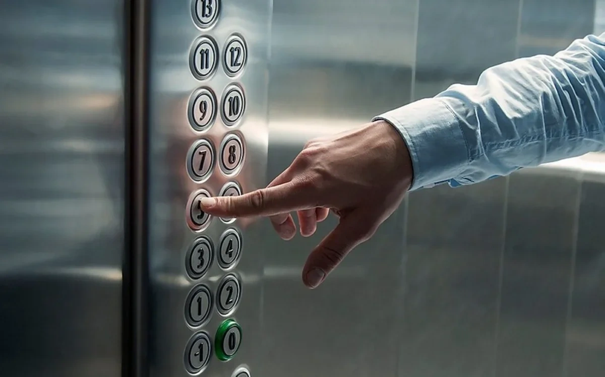 Bakıdakı metro stansiyalardan birində lift olacaq