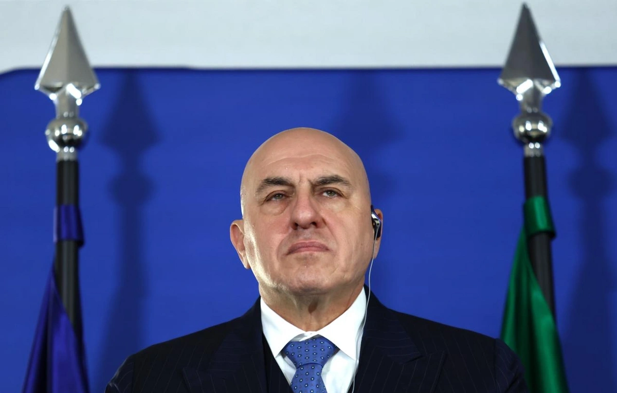 İtaliyanın müdafiə naziri: "Avropa hərbçilərinin Qrenlandiyaya yerləşdirilməsi lətifəyə bənzəyir"
