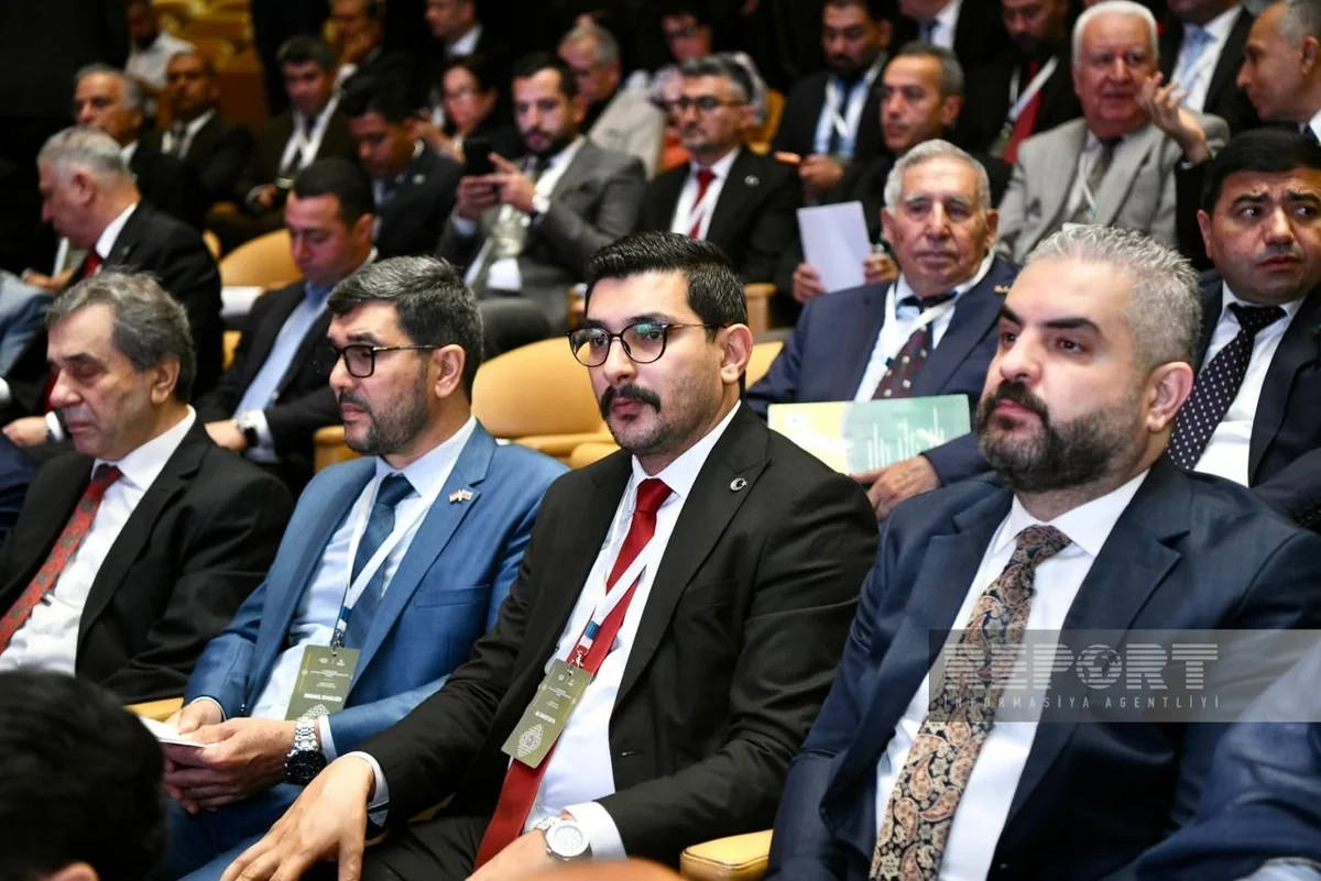 Bakıda Yaxın Şərqin türkman irsinə həsr olunan forum keçirilib - FOTO