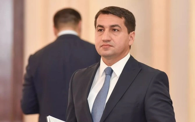 Hikmət Hacıyev: "Bakı Qəzzaya sülhməramlıların göndərilməsi ilə bağlı qərar qəbul etməyib"