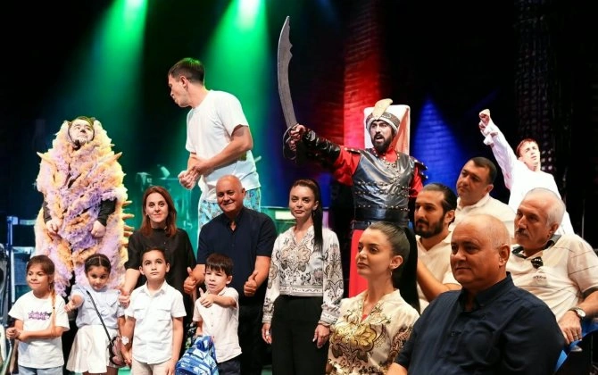Bakı Uşaq və Gənclər Teatrında mövsümün açılışı olub - Xankəndində də tamaşa göstəriləcək - ÖZƏL+FOTO