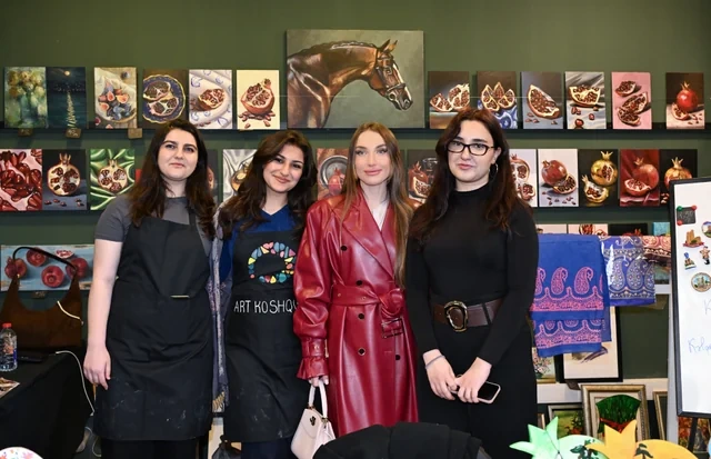 Alyona Əliyeva Novruz yarmarkasını ziyarət edib
