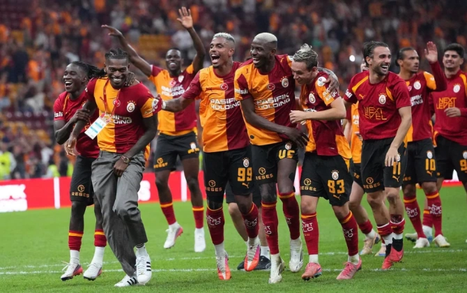 "Qalatasaray" Çempionlar Liqası üçün heyətini açıqlayıb