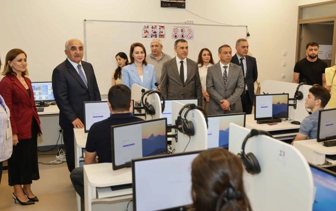 Azərbaycan ali təhsilində ilk: UNEC-də APTIS əsaslı ingilis dili imtahanları keçirilir - FOTO