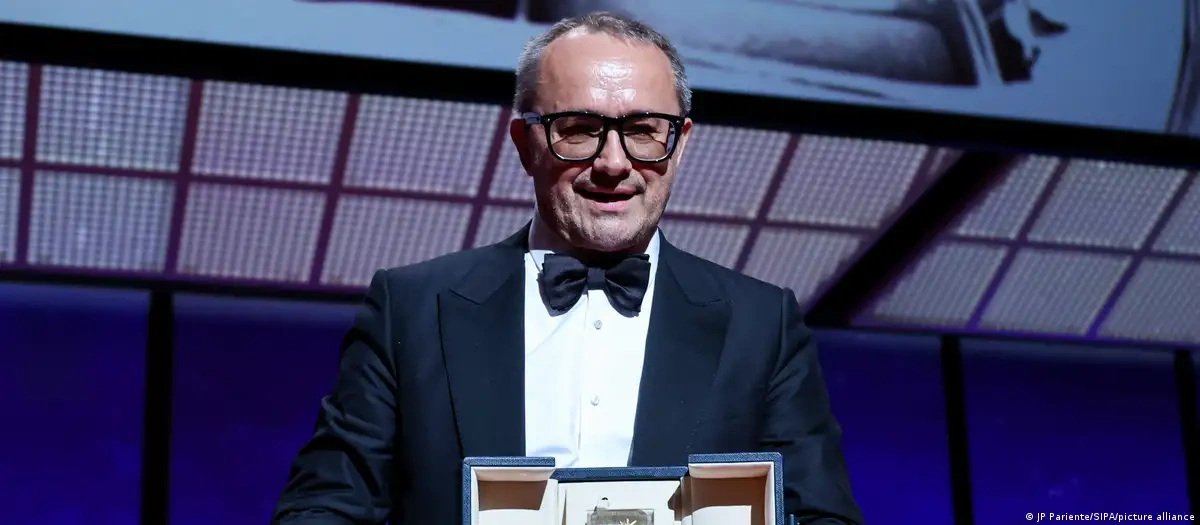 "Kann qalmaqalı: Zvyaqintsev Putinə müraciət etdi, Kreml sərt cavab verdi" - "Deutsche Welle"