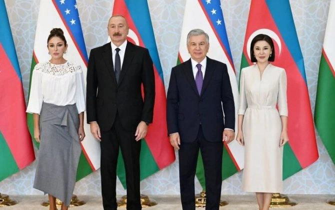 Prezidentlər və birinci xanımlar “Kuksaroy” Dövlət İqamətgahında birgə foto çəkdirdilər