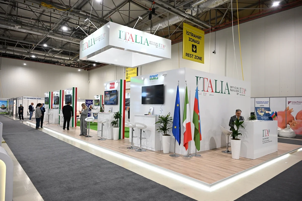 İlham Əliyev 19-cu "Caspian Agro Week" və 31-ci "InterFood Azerbaijan" sərgiləri ilə tanış olub - FOTO