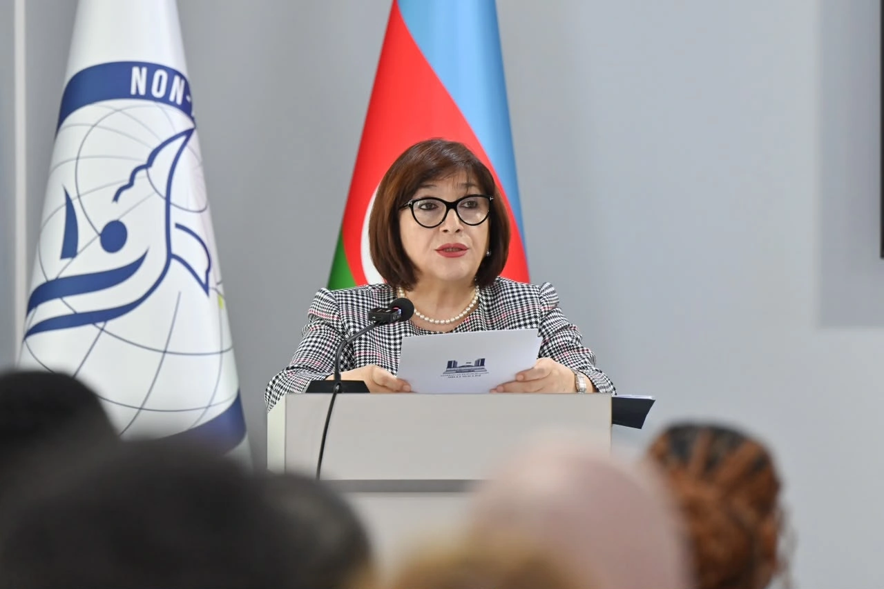 Sahibə Qafarova Qoşulmama Hərəkatının Gənclər Təşkilatının Baş Qərargahında çıxış edib - FOTO